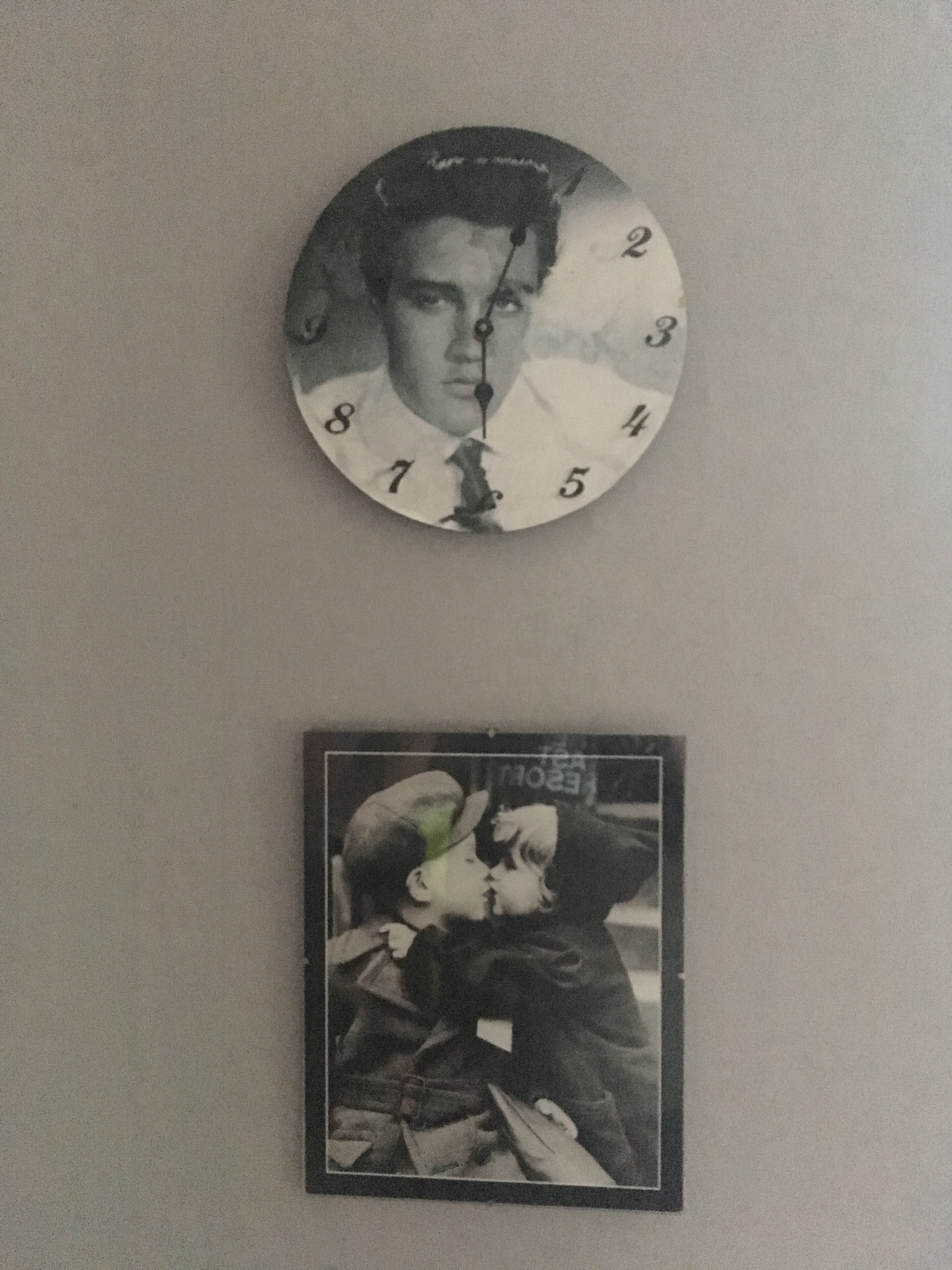 Elvis-Kokkola-Ã¶Ã¶majas.JPG